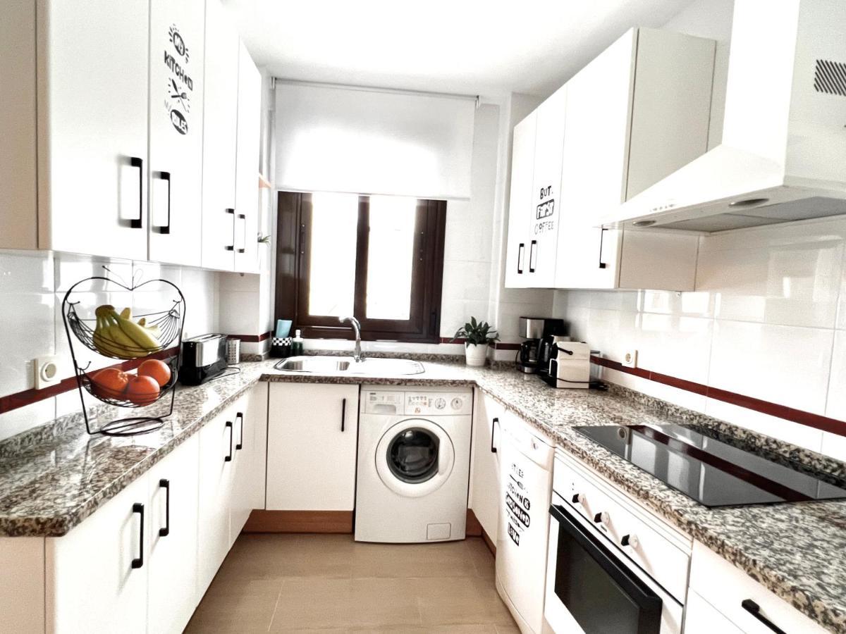 Teodosio Apartment Free Parking & Central Ac Sevilla Dış mekan fotoğraf