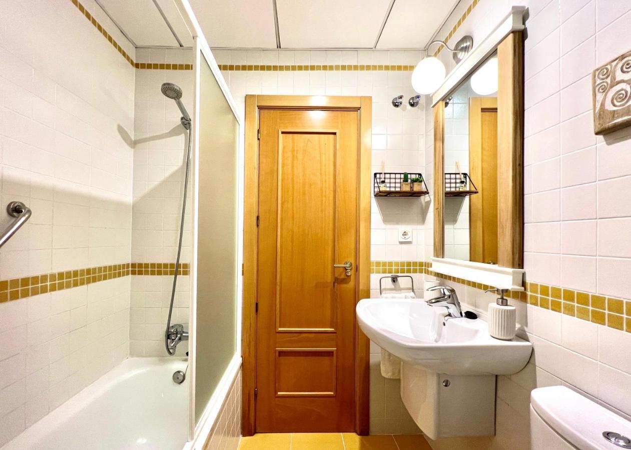Teodosio Apartment Free Parking & Central Ac Sevilla Dış mekan fotoğraf