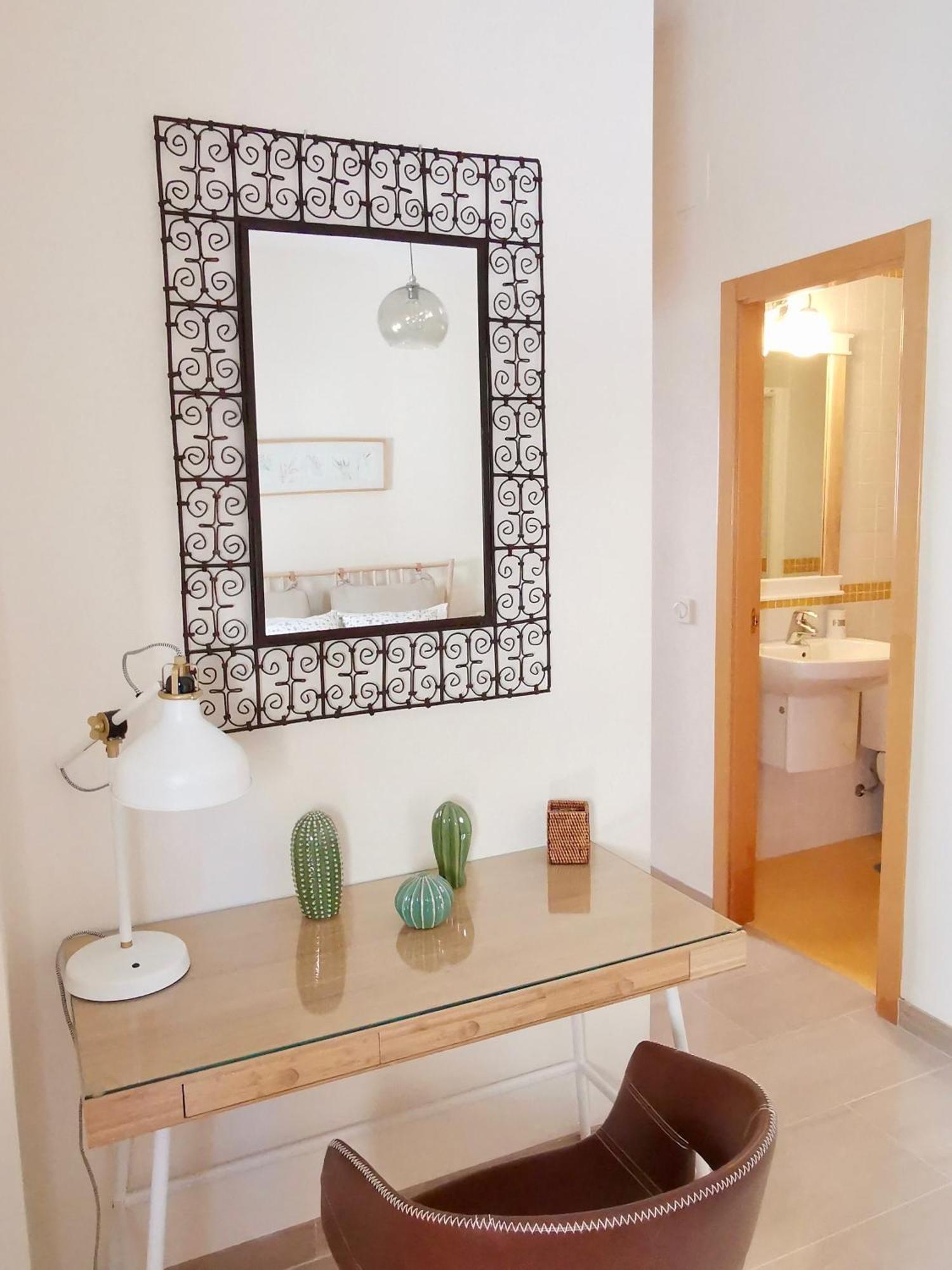 Teodosio Apartment Free Parking & Central Ac Sevilla Dış mekan fotoğraf