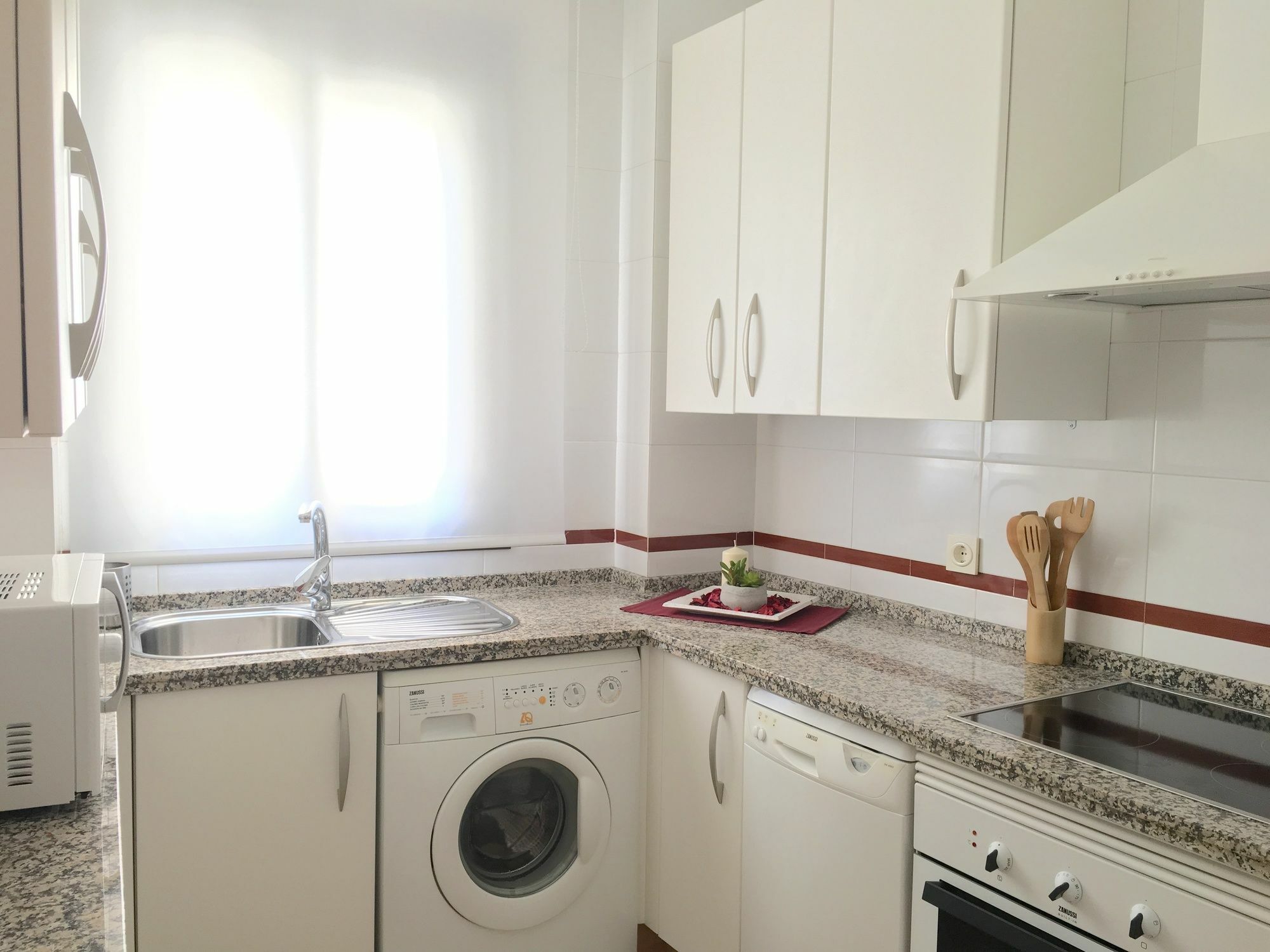 Teodosio Apartment Free Parking & Central Ac Sevilla Dış mekan fotoğraf