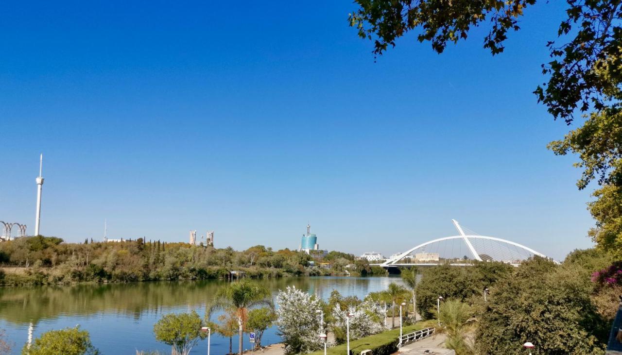 Teodosio Apartment Free Parking & Central Ac Sevilla Dış mekan fotoğraf